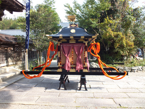 mikoshi2.jpg