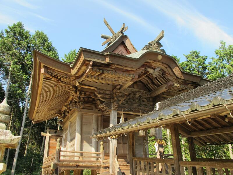 津山瓦版倭文（しとり）神社（油木北）旧久米町