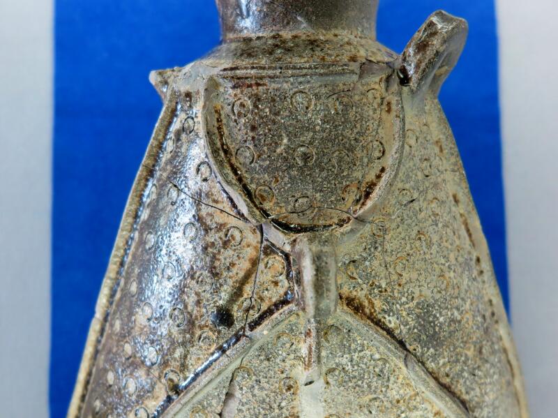 国内最大級「皮袋形瓶（かわぶくろがたへい）」 - 津山瓦版