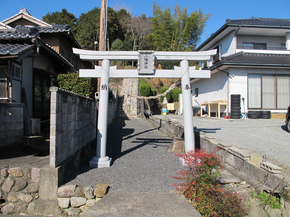 八幡神社.jpg