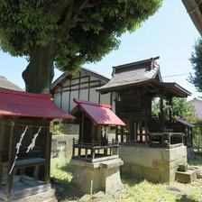 新屋敷荒神社（新屋敷）