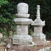 石造無縫塔(加茂町塔中)県指定重要文化財
