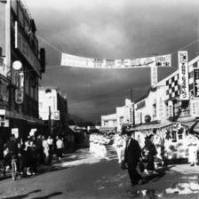 懐かしの駅前「津山まつり」（1961年頃）