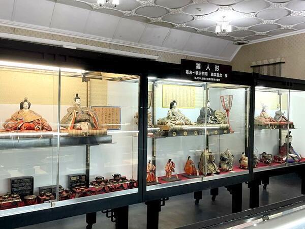 森本慶三記念館（歴史民俗館）の雛人形と貝合わせ等