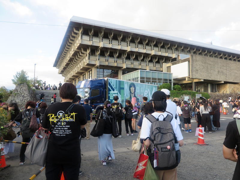 凱旋ソロライブ「Koshi Inaba LIVE 2026-2027 ～enV～」