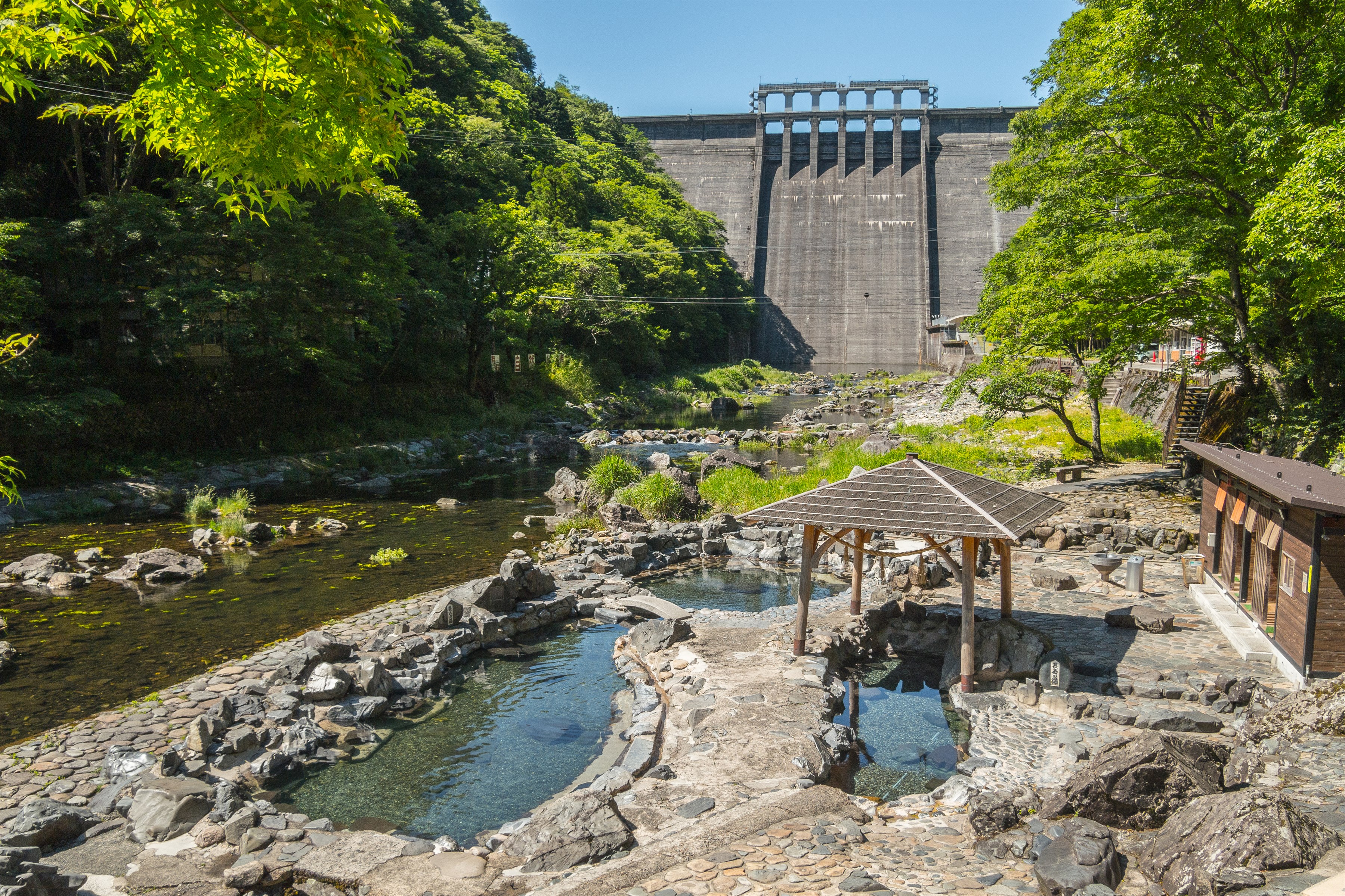 湯原温泉河川敷